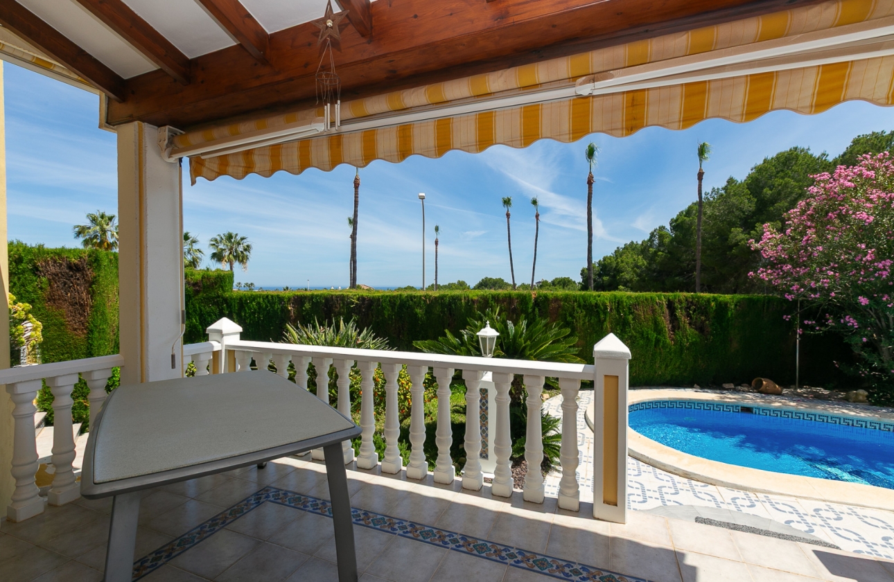 Resale - Villa - Orihuela Costa - Rioja