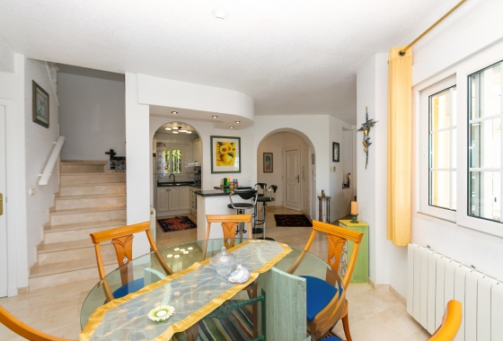 Resale - Villa - Orihuela Costa - Rioja
