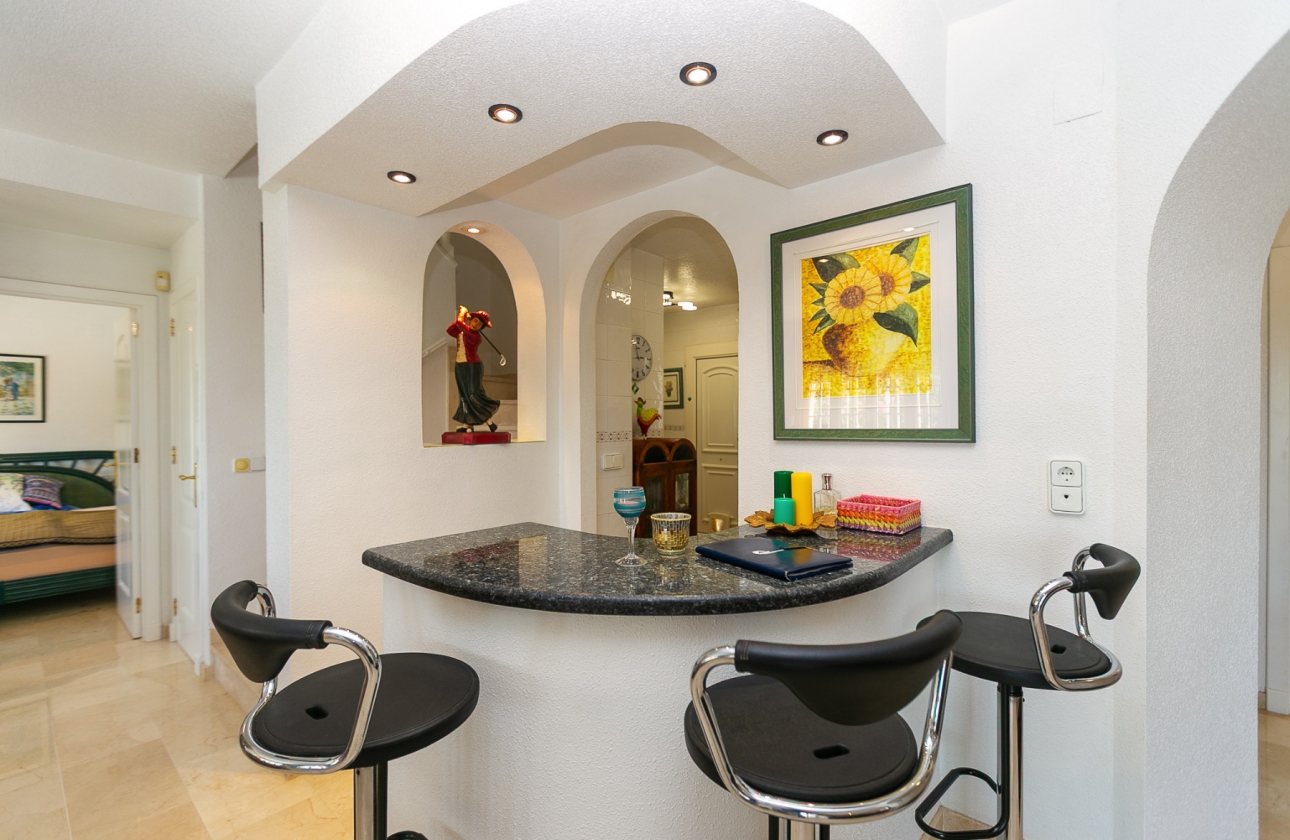 Resale - Villa - Orihuela Costa - Rioja