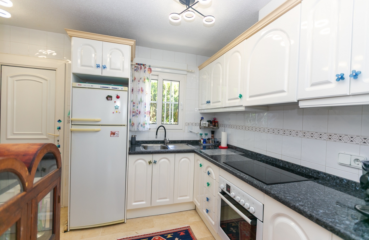Resale - Villa - Orihuela Costa - Rioja