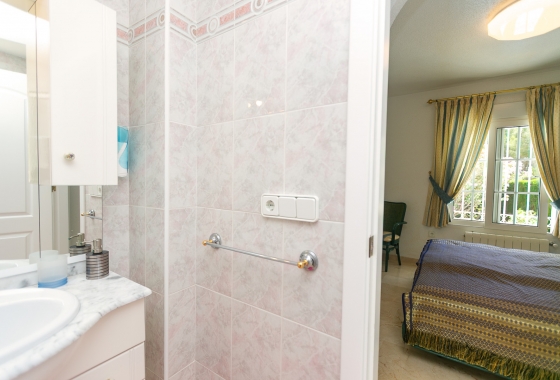 Resale - Villa - Orihuela Costa - Rioja