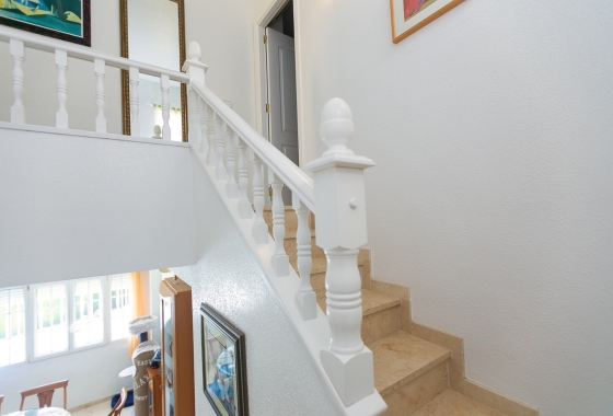 Resale - Villa - Orihuela Costa - Rioja