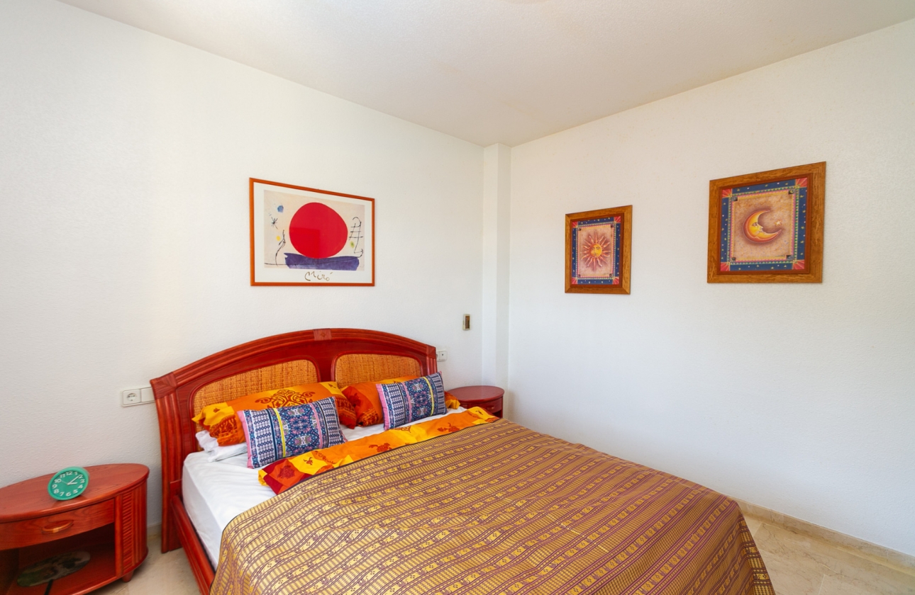 Resale - Villa - Orihuela Costa - Rioja