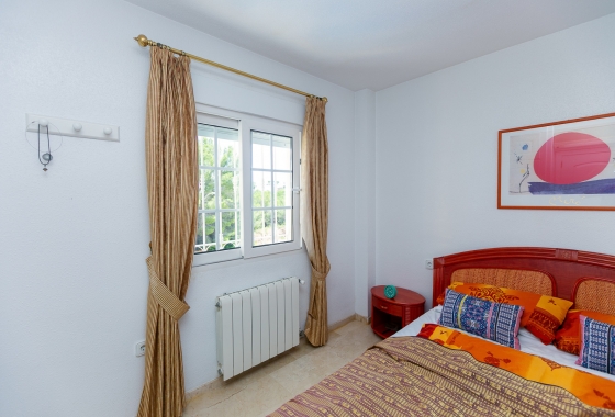 Resale - Villa - Orihuela Costa - Rioja