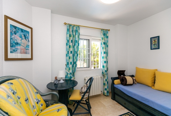 Resale - Villa - Orihuela Costa - Rioja