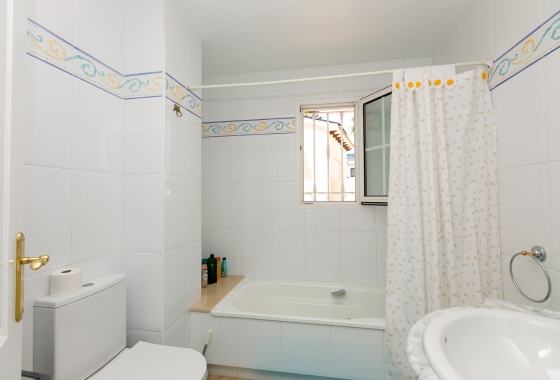 Resale - Villa - Orihuela Costa - Rioja