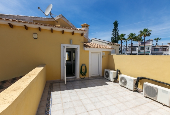 Resale - Villa - Orihuela Costa - Rioja