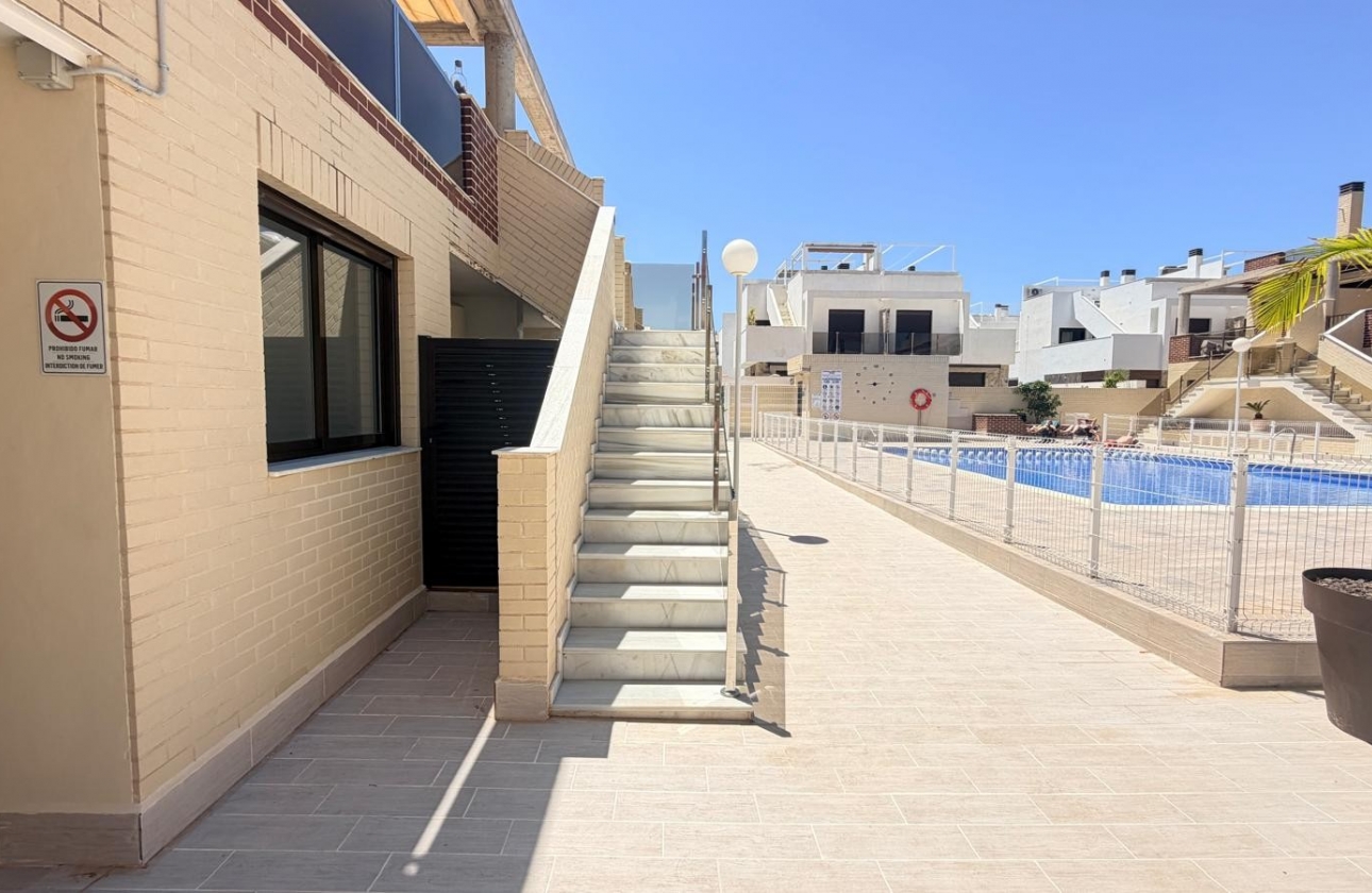 Rynek wtórny - Apartament - Orihuela Costa - Lomas de Cabo Roig
