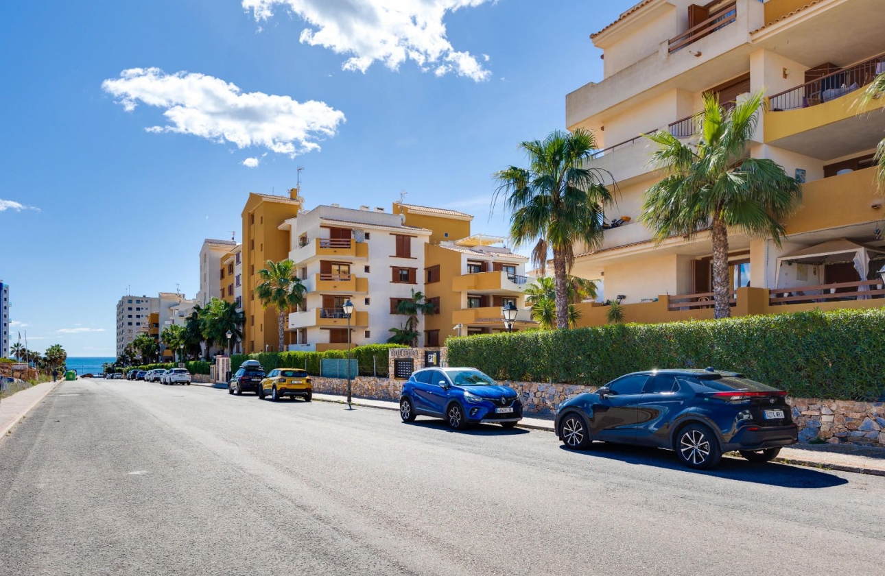 Rynek wtórny - Apartament - Torrevieja - Punta Prima