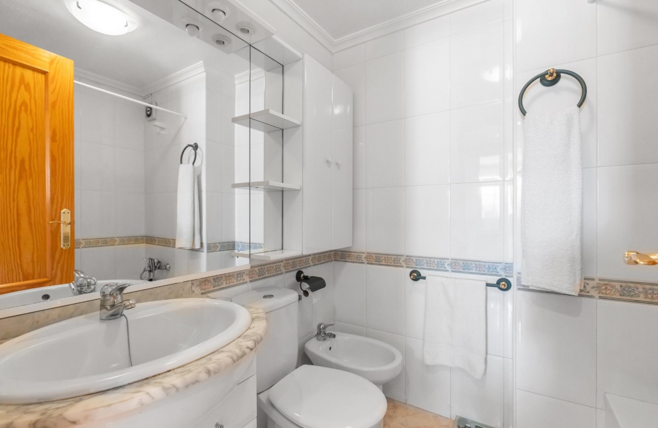 Rynek wtórny - Apartament - Torrevieja - Playa del Cura