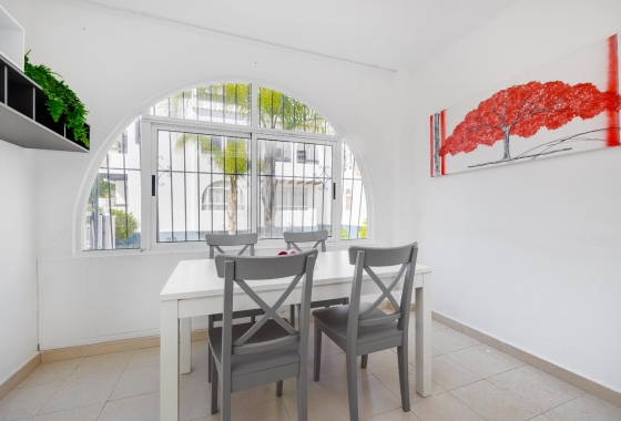 Reventa - Bungalow - Torrevieja - Playa De Los Naufragos