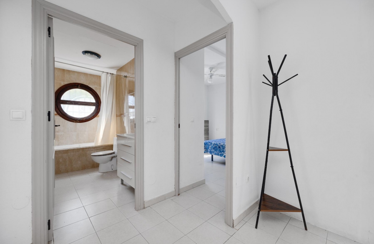 Reventa - Bungalow - Torrevieja - Playa De Los Naufragos