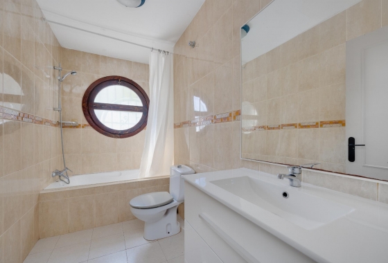 Reventa - Bungalow - Torrevieja - Playa De Los Naufragos