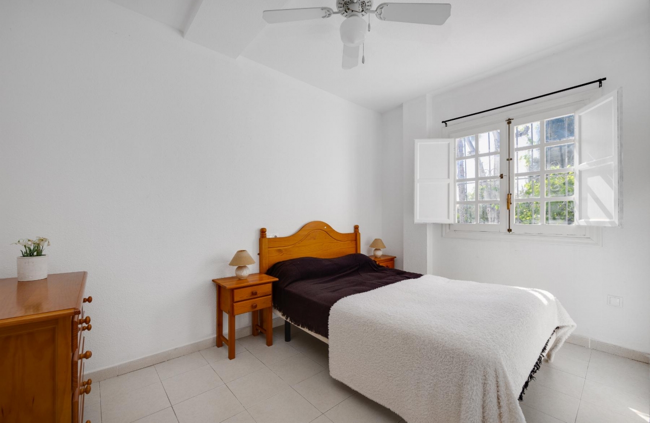 Reventa - Bungalow - Torrevieja - Playa De Los Naufragos