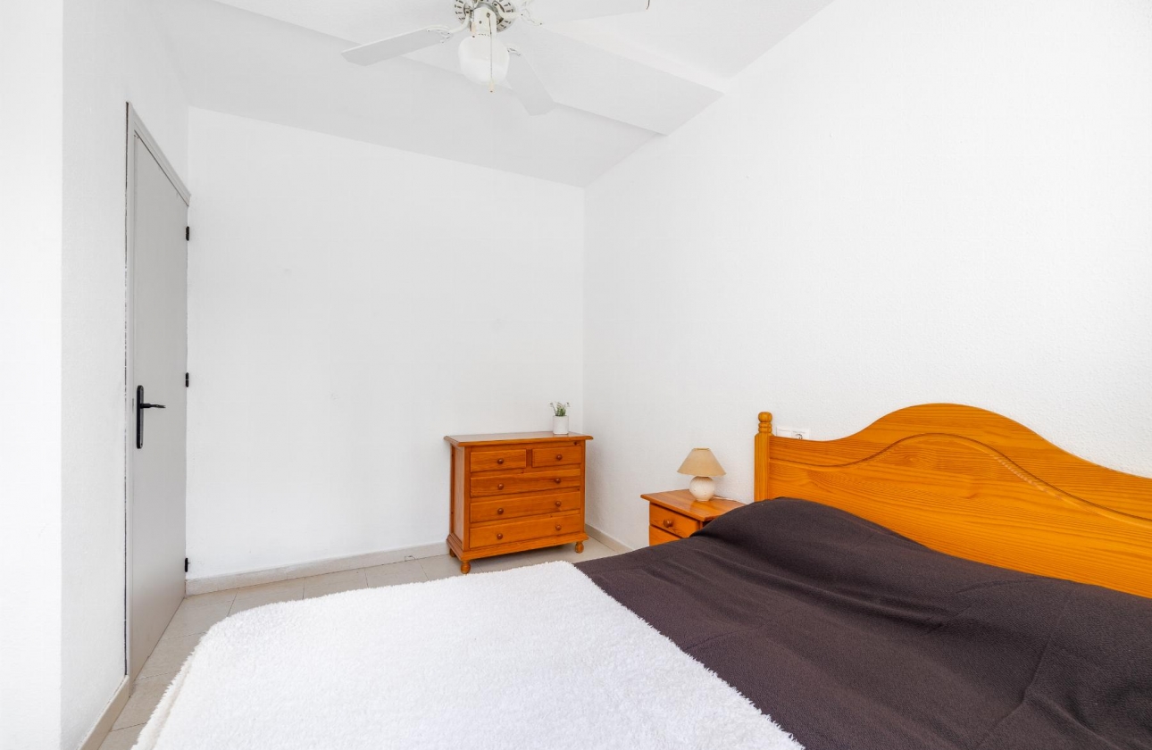Reventa - Bungalow - Torrevieja - Playa De Los Naufragos