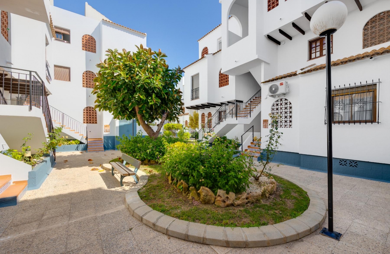 Reventa - Bungalow - Torrevieja - Playa De Los Naufragos