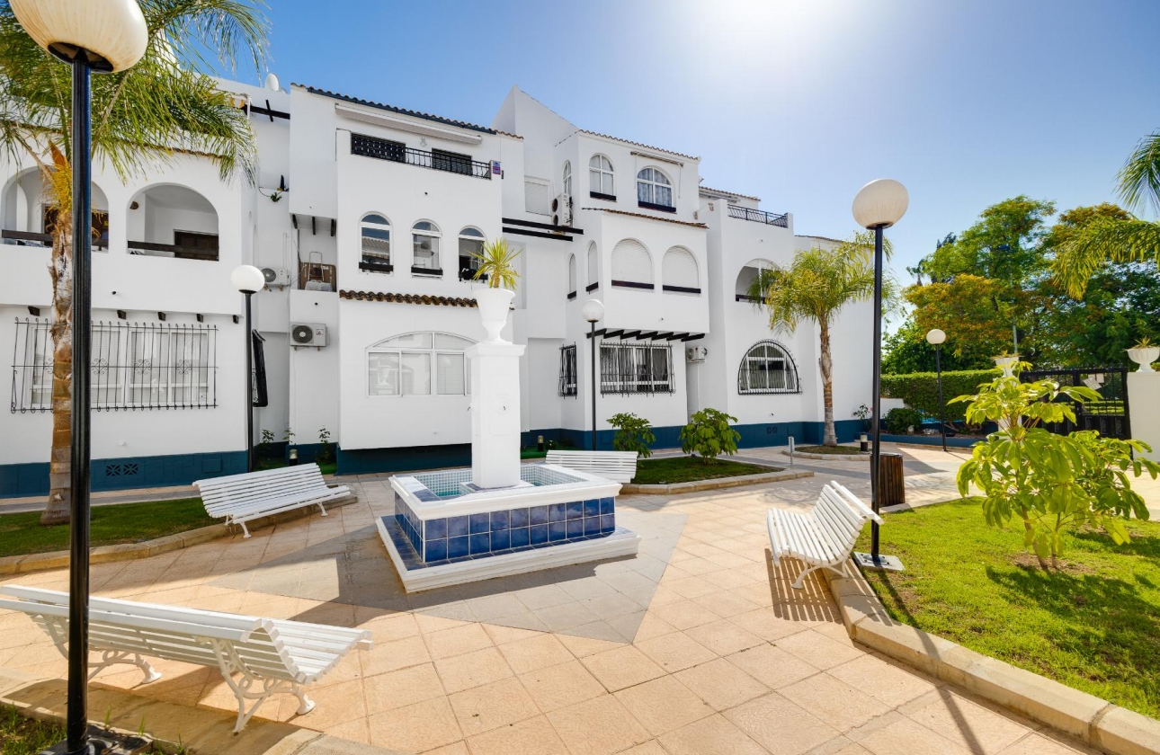 Reventa - Bungalow - Torrevieja - Playa De Los Naufragos