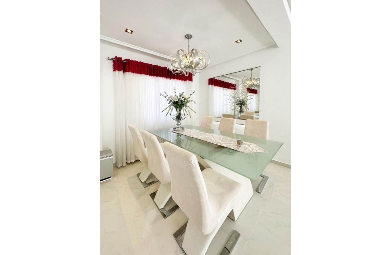 Reventa - Villa - San Miguel de Salinas
