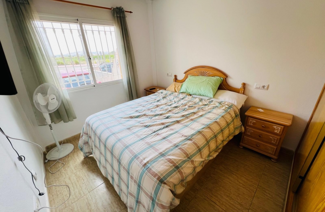 Resale - Townhouse - Daya Nueva