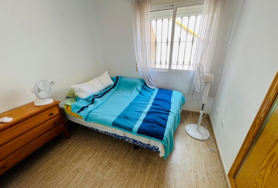 Resale - Townhouse - Daya Nueva
