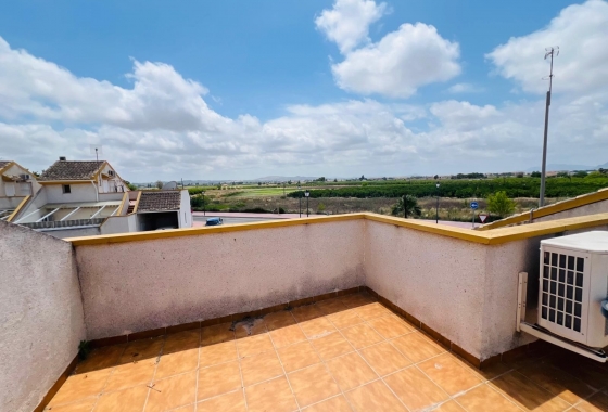 Resale - Townhouse - Daya Nueva