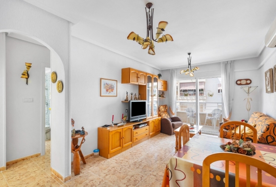 Rynek wtórny - Apartament - Torrevieja - Estacion de autobuses