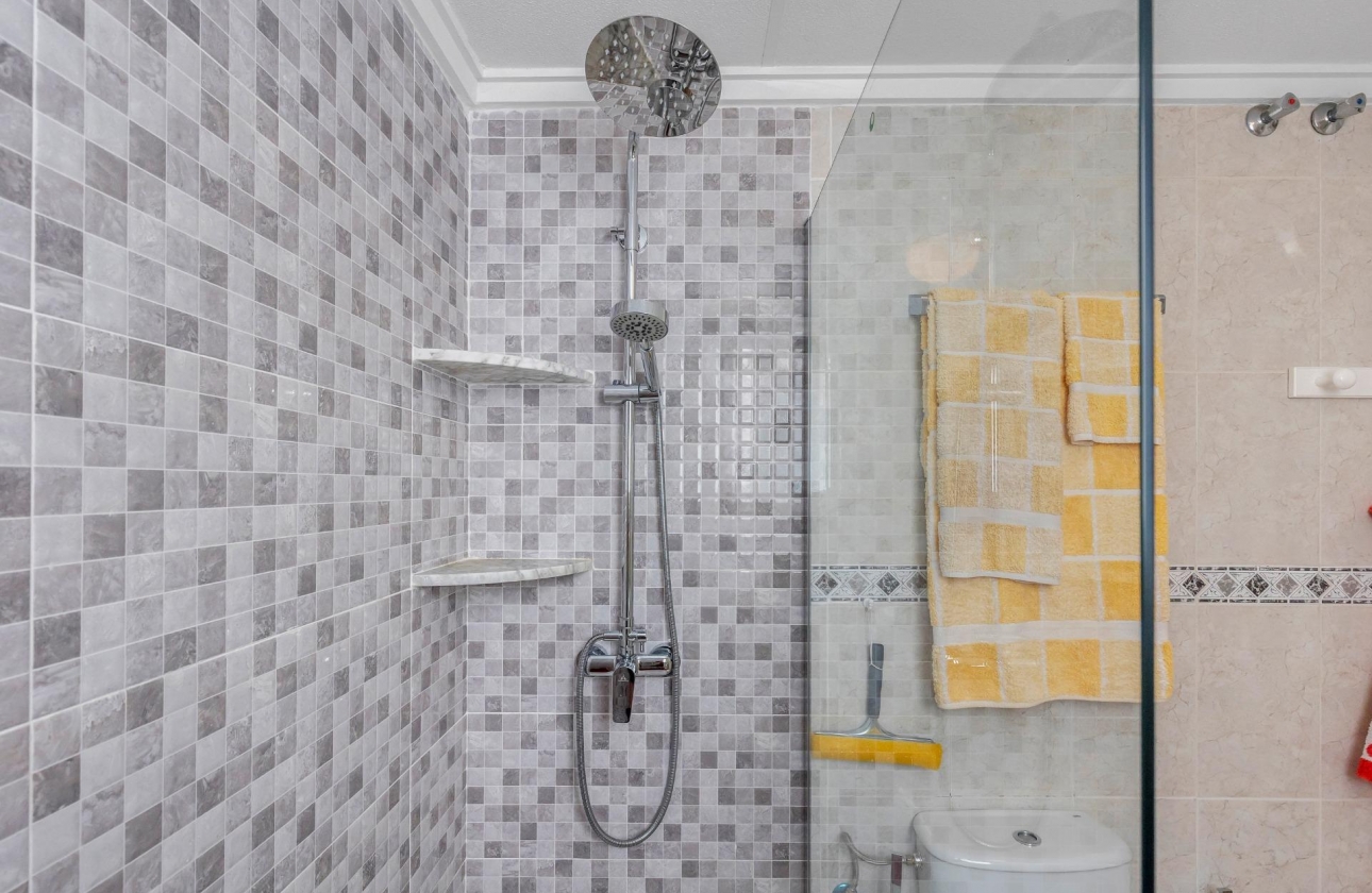 Rynek wtórny - Apartament - Torrevieja - Estacion de autobuses