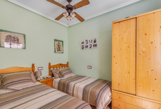 Rynek wtórny - Apartament - Torrevieja - Estacion de autobuses