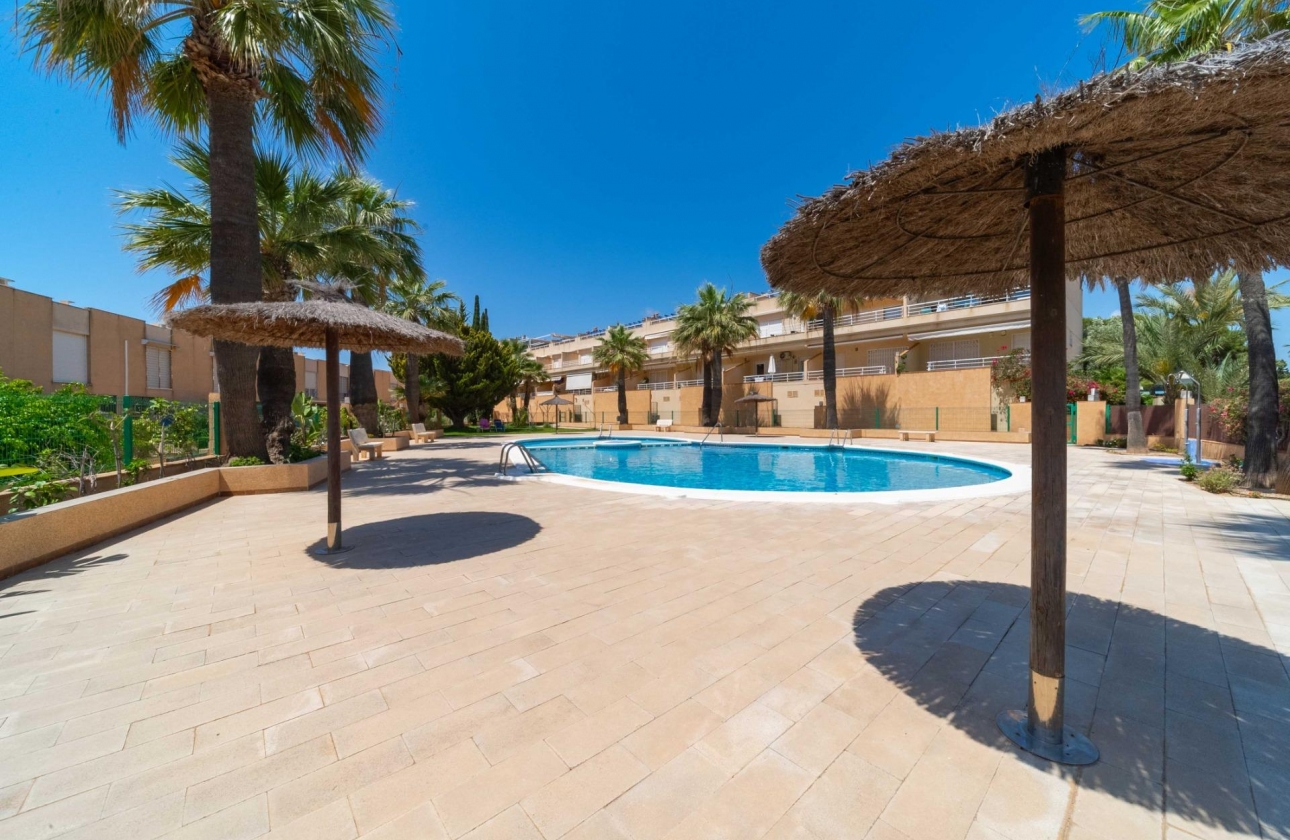 Rynek wtórny - Szeregowiec - Orihuela Costa - Campoamor