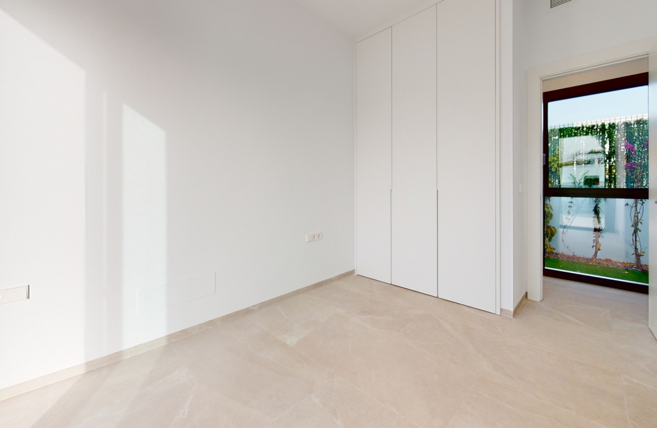 Rynek pierwotny - Detached - Los Alcazares