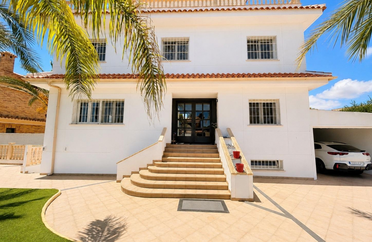 Rynek wtórny - Villa - Orihuela Costa - Campoamor