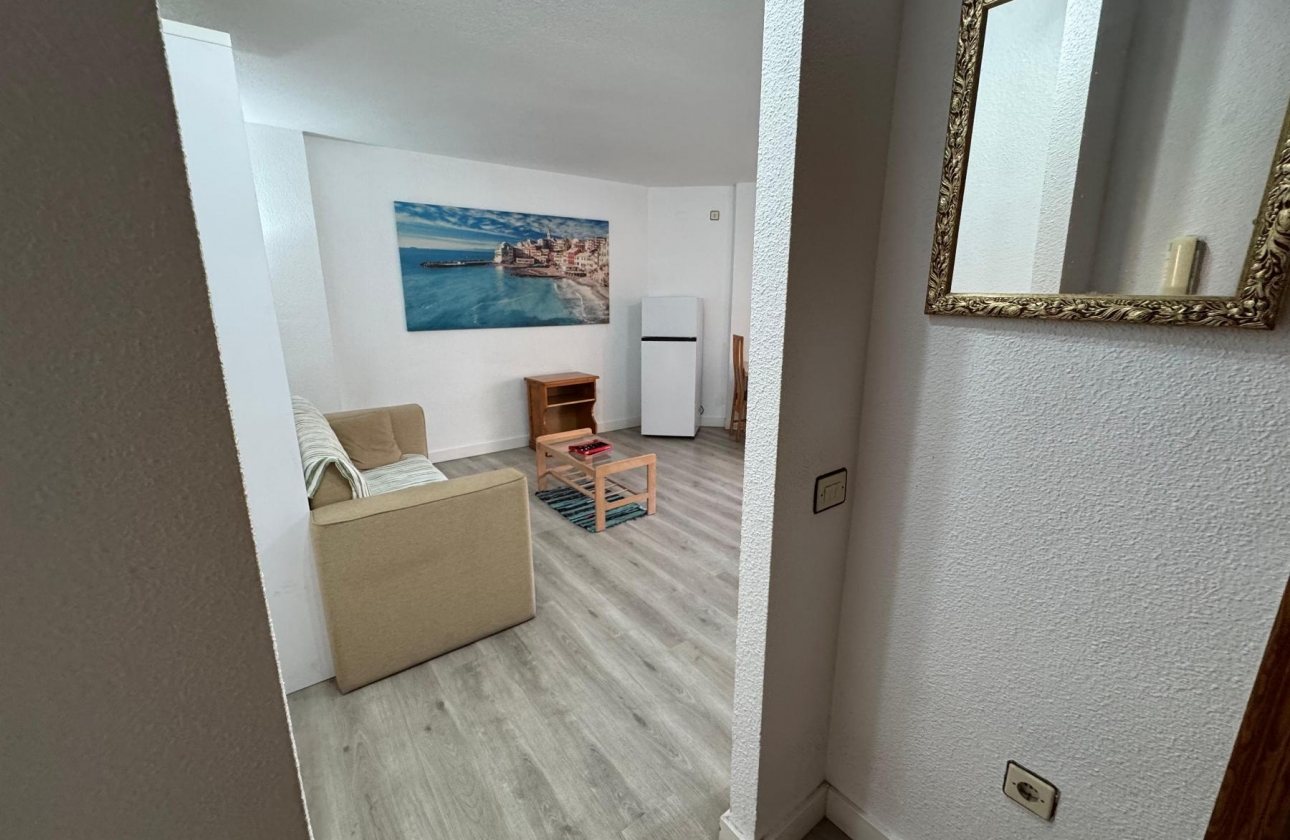 Rynek wtórny - Studio/Kawalerka - Torrevieja - Playa de los Locos