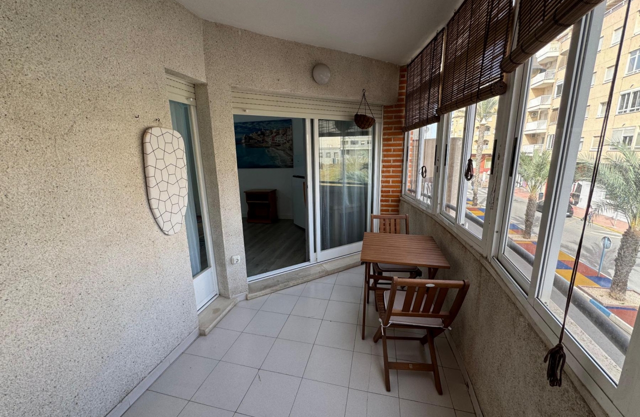 Rynek wtórny - Studio/Kawalerka - Torrevieja - Playa de los Locos