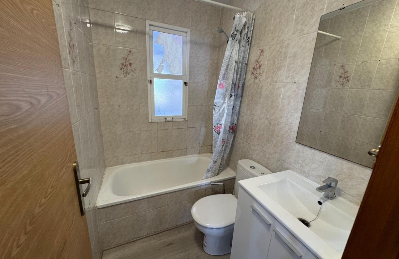 Rynek wtórny - Studio/Kawalerka - Torrevieja - Playa de los Locos