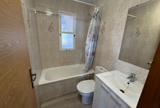 Rynek wtórny - Studio/Kawalerka - Torrevieja - Playa de los Locos