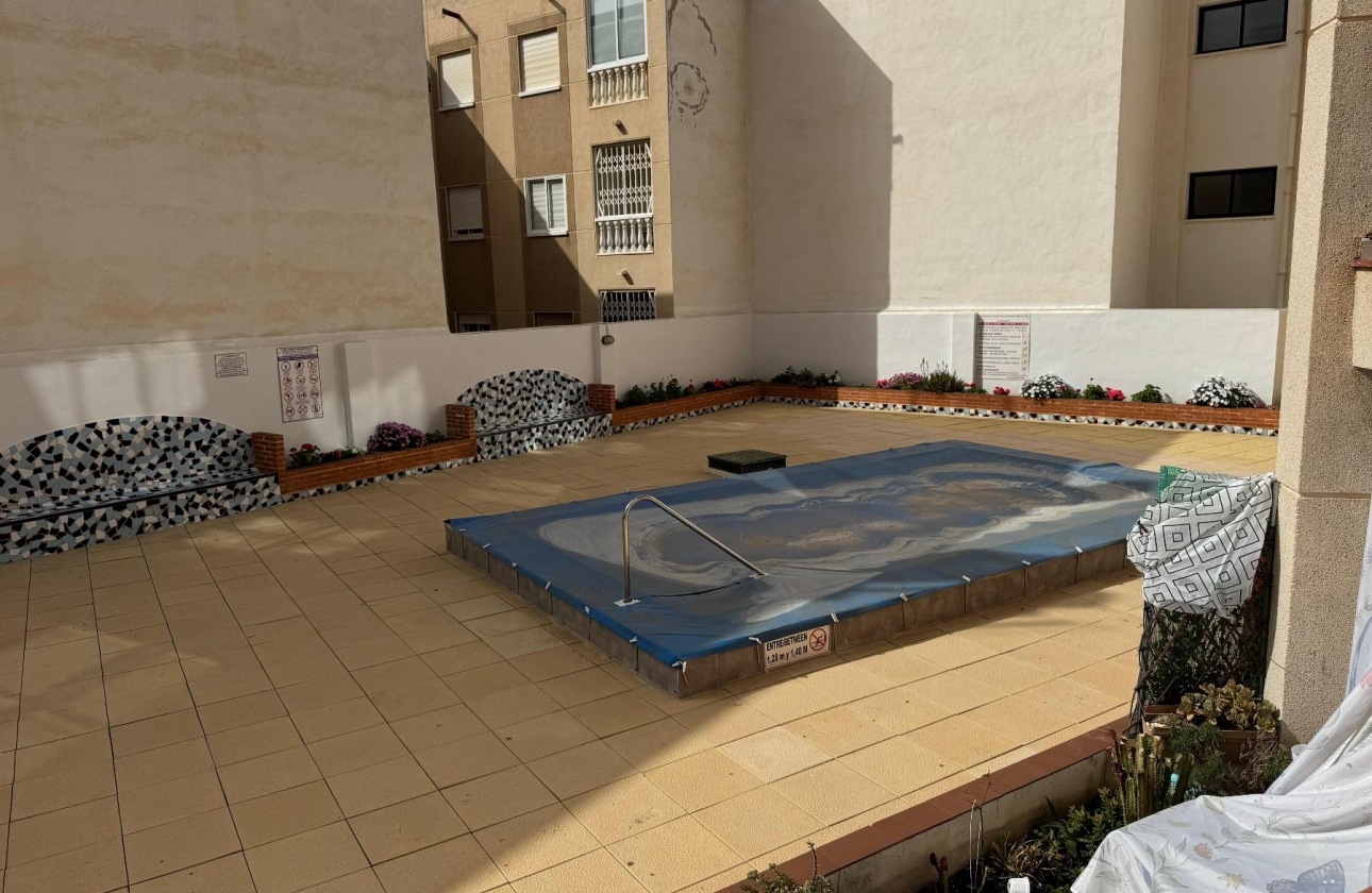 Rynek wtórny - Studio/Kawalerka - Torrevieja - Playa de los Locos
