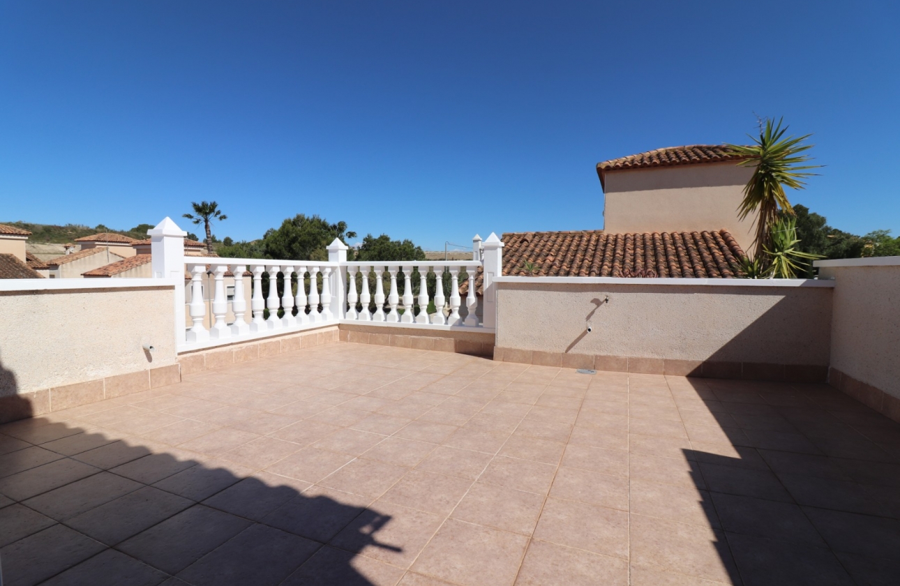 Rynek wtórny - Villa - San Miguel de Salinas - Lake View Mansions