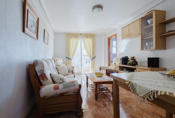 Resale - Apartment - Torrevieja - Acequion