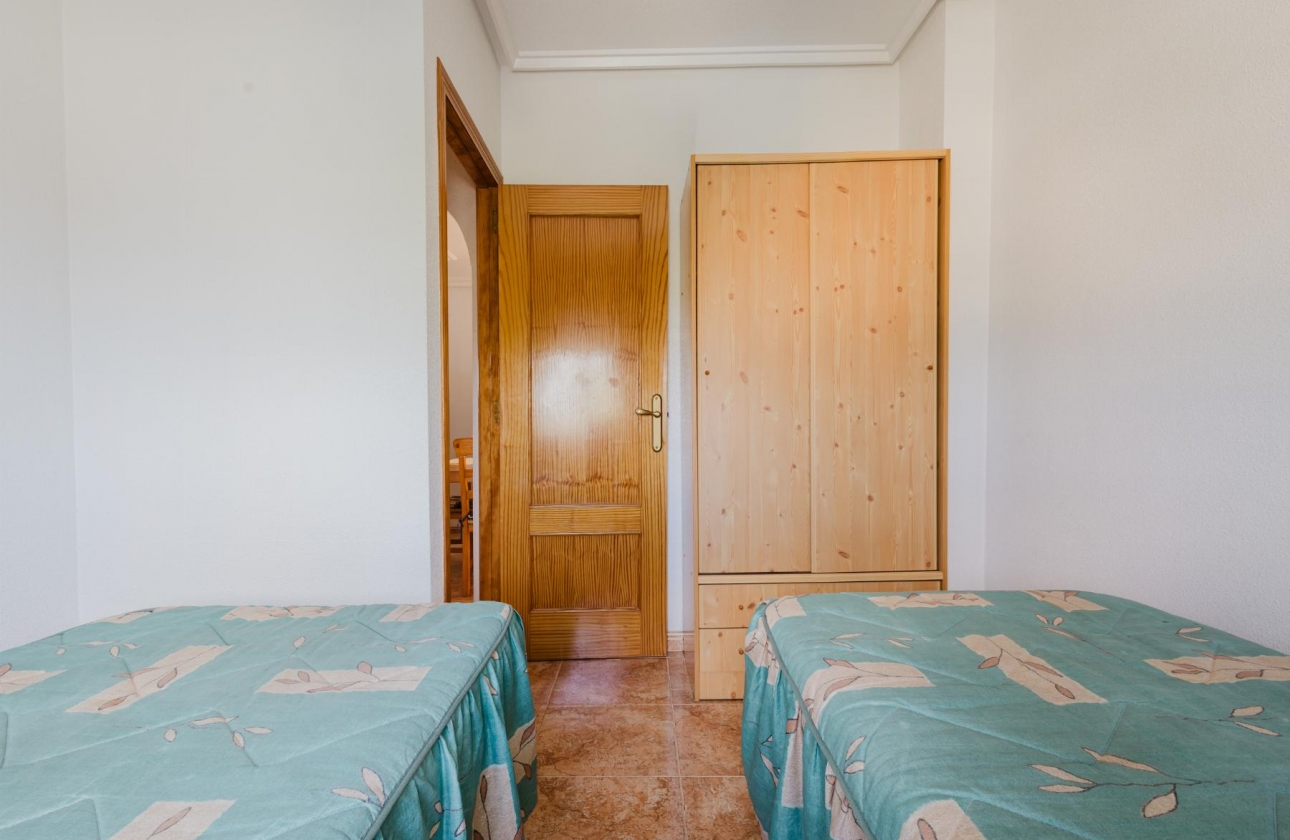 Resale - Apartment - Torrevieja - Acequion