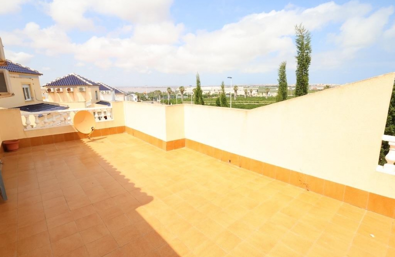 Rynek wtórny - Szeregowiec - Torrevieja - Los Balcones
