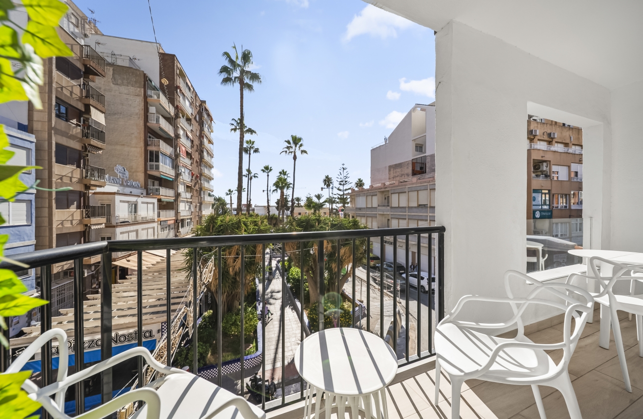 Rynek wtórny - Apartament - Torrevieja - Puerto