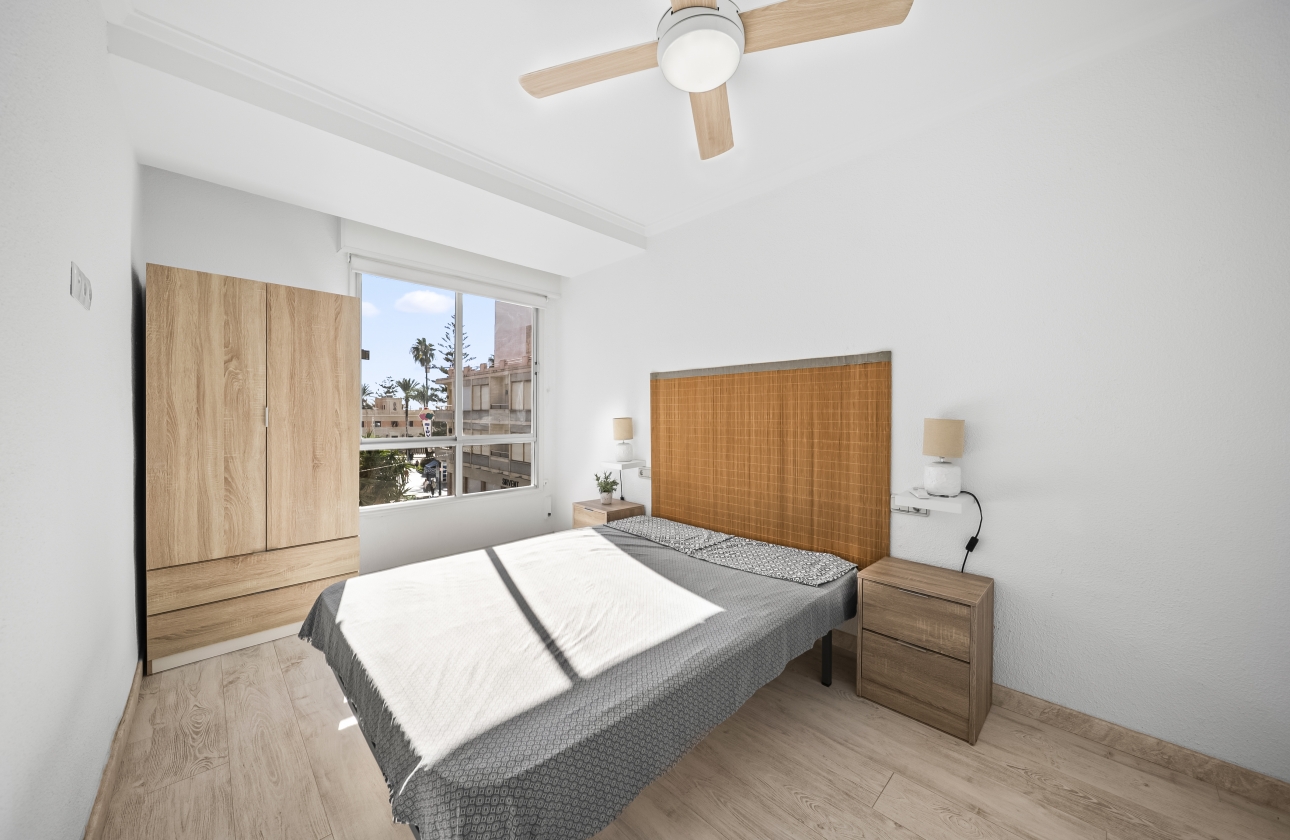 Rynek wtórny - Apartament - Torrevieja - Puerto
