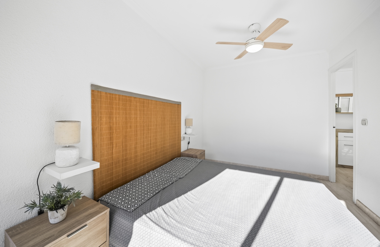 Rynek wtórny - Apartament - Torrevieja - Puerto