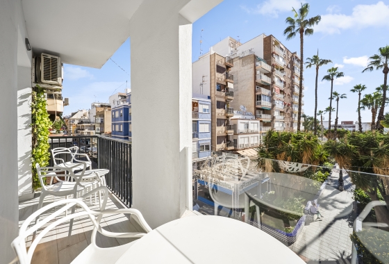 Rynek wtórny - Apartament - Torrevieja - Puerto
