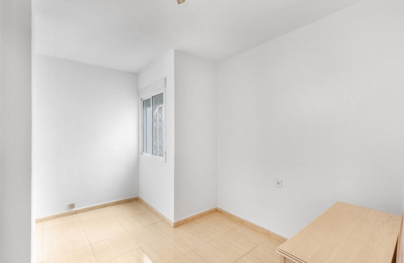 Rynek wtórny - Apartament - Torrevieja - Puerto Deportivo