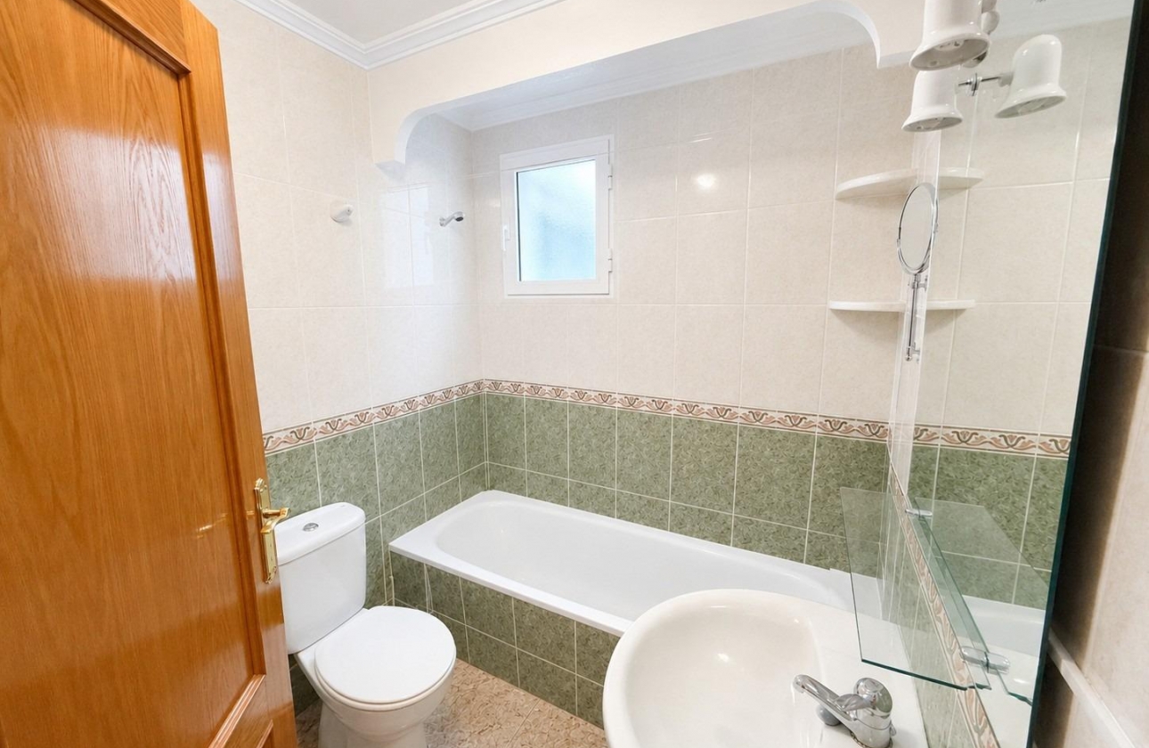 Rynek wtórny - Apartament - Torrevieja - Playa del Cura
