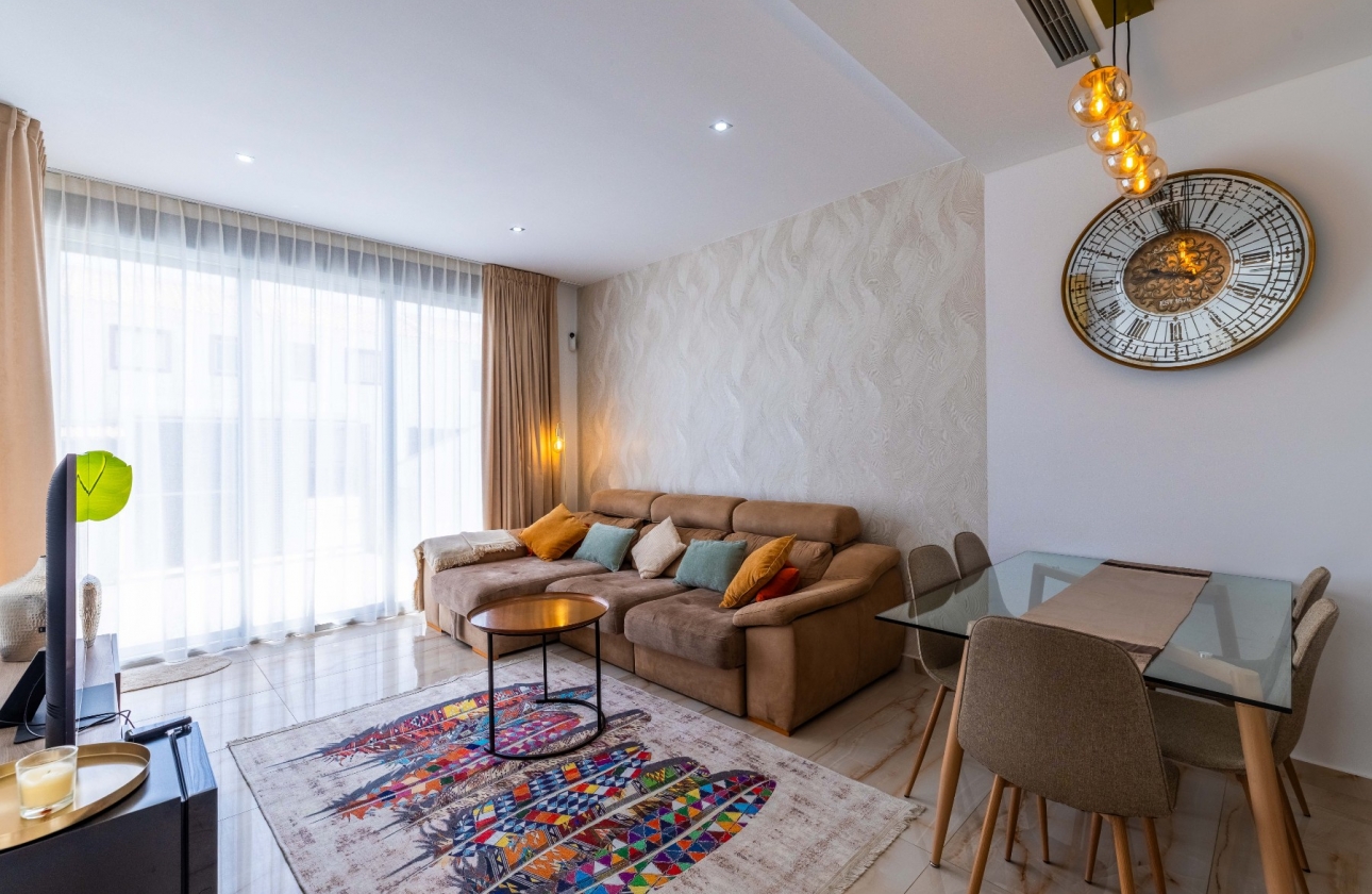 Rynek wtórny - Villa / House - Ciudad Quesada