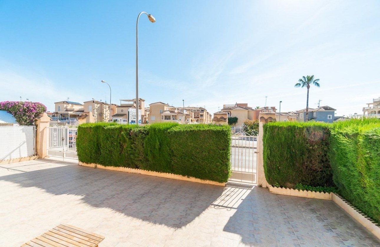 Rynek wtórny - Villa - Orihuela Costa - Punta Prima