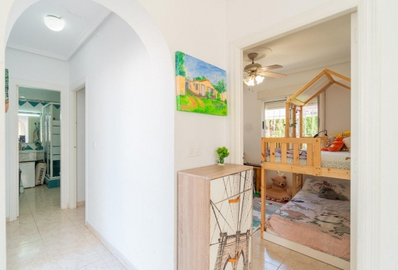 Rynek wtórny - Villa - Orihuela Costa - Punta Prima