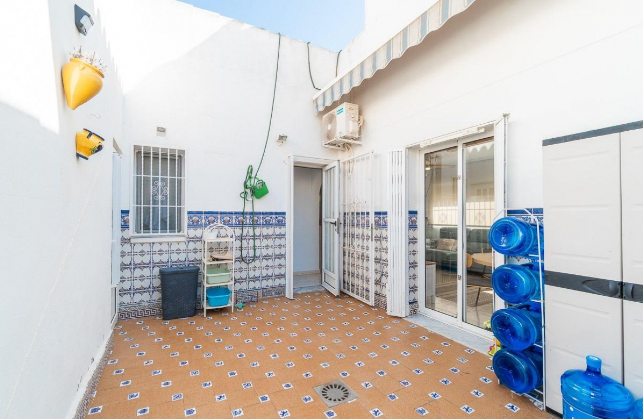 Rynek wtórny - Villa - Orihuela Costa - Punta Prima